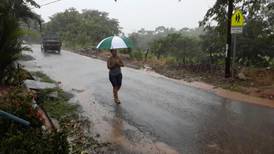 Condición lluviosa persistirá este domingo en gran parte del país