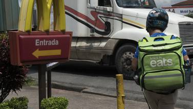 McDonald’s se apoya en Uber Eats y Go Pato para aumentar 60% sus entregas a domicilio  
