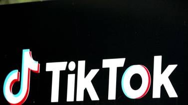 Parlamento de Dinamarca pide a diputados desinstalar TikTok por ‘riesgo de espionaje’