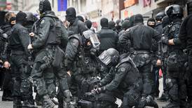 Un muerto y cuatro heridos en operación policial en Bruselas