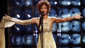 Whitney Houston tendrá su propia cinta biográfica y será escrita por guionista del filme sobre Freddie Mercury 