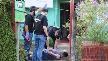 Cuatro policías cayeron por robo de ¢62 millones en cajero automático de Tortuguero