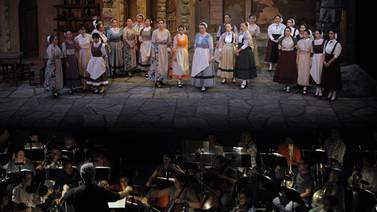  La ópera   <em>Nabucco </em>   será el gran desafío  de la  Compañía Lírica  en el   2014