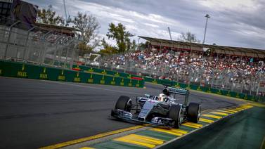 Lewis Hamilton consigue la 'pole position' en el GP de Australia