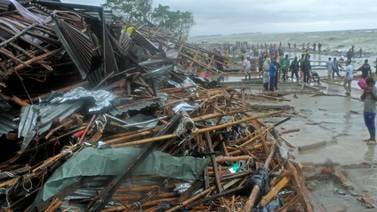 Ciclón Roanu provoca 20 muertes y obliga a la evacuación de 500.000 personas en Bangladés