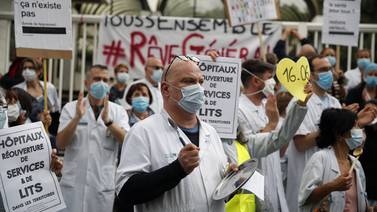 Francia declara controlada la pandemia de covid-19