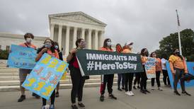 Corte Suprema mantiene programa de protección a jóvenes migrantes en EE. UU.