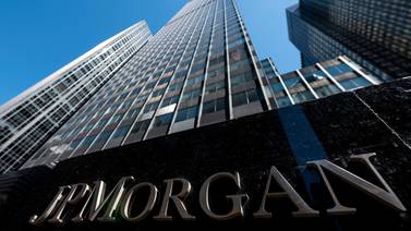 JPMorgan Chase reporta menores ganancias y advierte sobre ‘vientos en contra’ económicos
