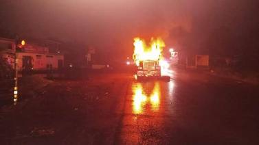 Actos vandálicos la noche del martes dejan un cabezal quemado en barrio Liverpool de Limón 