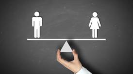 Una psicóloga cuenta 8 consecuencias negativas de la falta de equidad de género