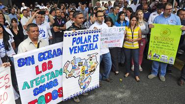 Derrumbe petrolero en 2014 marcó el inicio de la aguda crisis de Venezuela