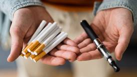 ¿Vapear es más seguro que fumar? Esto dicen OMS, CDC y especialistas