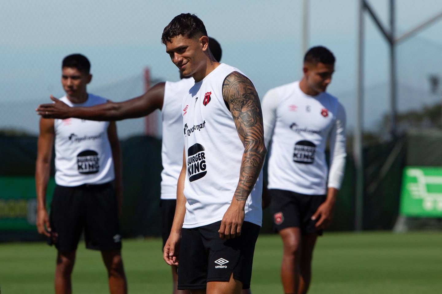 Anthony Hernández espera con muchas ansias lo que será su estreno como futbolista de Liga Deportiva Alajuelense.