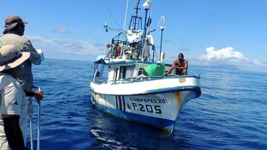 Ley  ineficaz deja mar abierto a pescadores en Isla del Coco