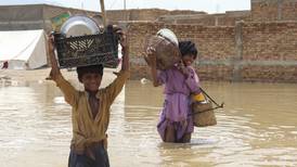 Al menos 77 muertos por fuertes lluvias en Pakistán 