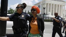 Al menos 17 legisladores arrestados en EE. UU. durante protesta a favor del aborto