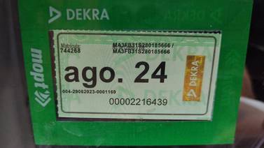 Vehículos deben tener ‘sticker’ de Dekra de 2024 para poder pagar el marchamo 