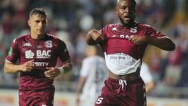 Luis Paradela y Javon East deslumbran en Saprissa a punta de goles
