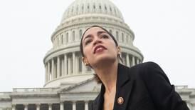 La congresista más joven de EE. UU. da un curso de Twitter a sus colegas demócratas