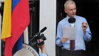 Fundador de WikiLeaks, Julian Assange, pone en aprietos a   Ecuador, afirman expertos