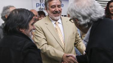 Oficialismo de Chile cifra esperanza  de seguir en el poder en un novato político