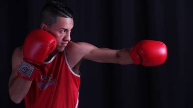 Boxeador tico debuta con victoria en el Mundial y va ante campeón olímpico
