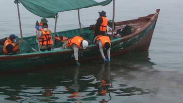 Perú prorroga emergencia ambiental en costa afectada por derrame de crudo