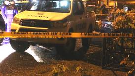 Hombre muere atacado a balazos dentro de su vivienda en Batán