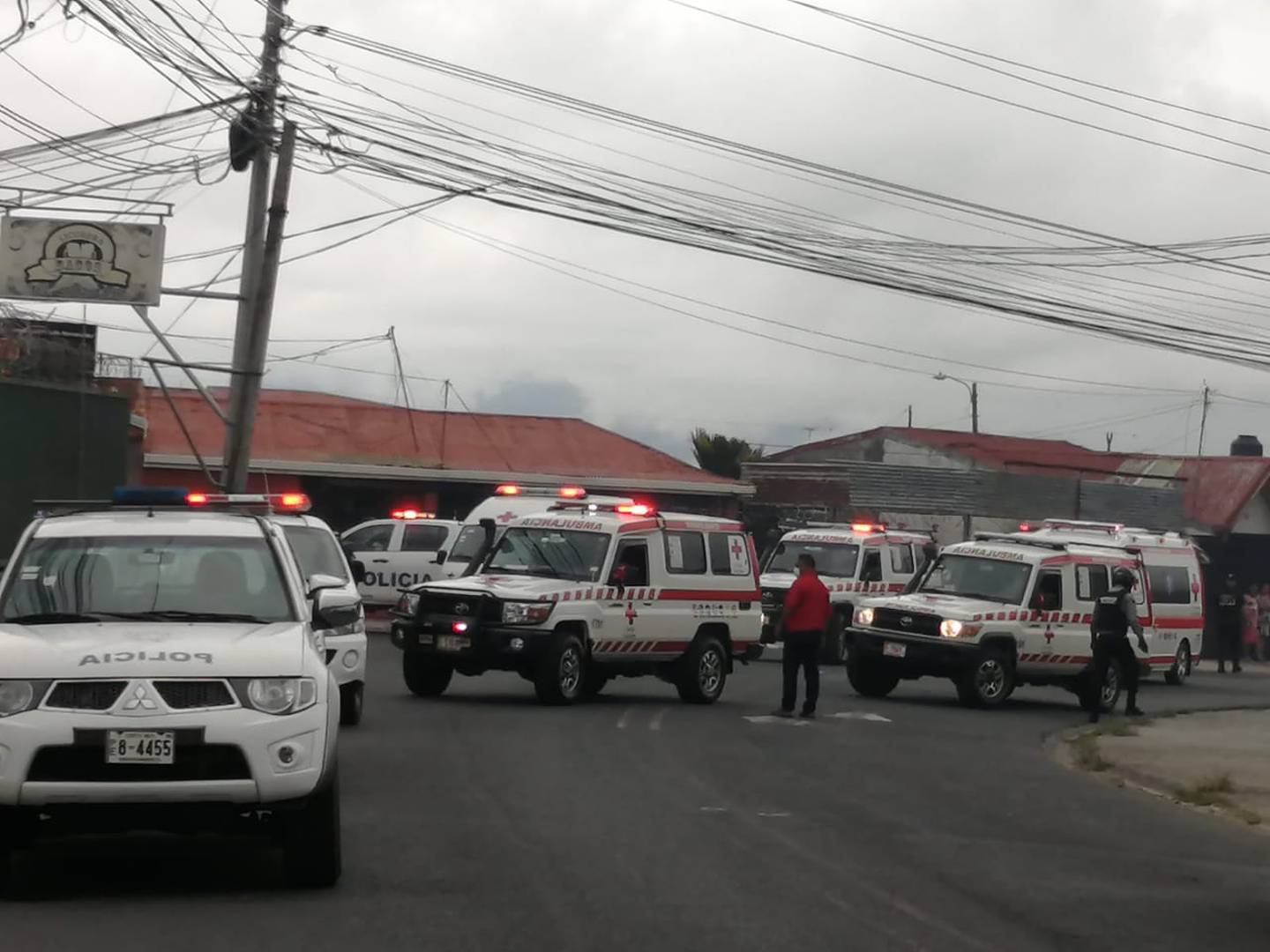 Explosión en vivienda en Cartago deja tres personas heridas de gravedad y un fallecido. Foto Keyna Calderón.
