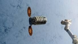 Basura de la Estación Espacial se desintegra en la atmósfera