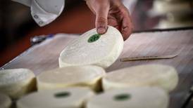 Producción de queso en los Alpes peligra por el calor y la sequía