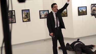 Fotografía del asesino del embajador ruso en Turquía gana el World Press Photo