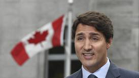 Primer ministro de Canadá, Justin Trudeau, vino a surfear a Costa Rica