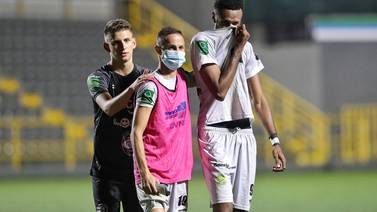 Limón F.C. recibió otro duro golpe en su intento por mantenerse con vida en el fútbol nacional