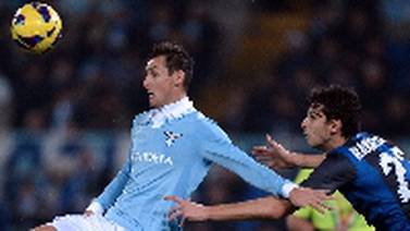 Lazio vence al Inter con gol de Klose