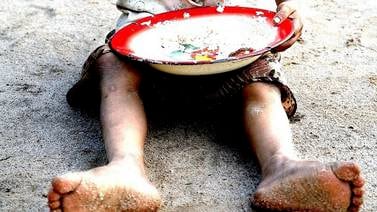 Niños mueren de hambre en Afganistán