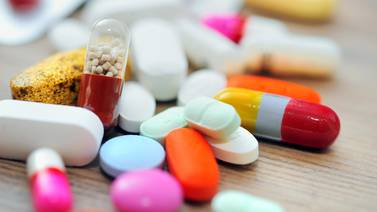 Farmacéuticas denuncian a Salud por exigir pruebas a más medicamentos genéricos