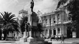 ¿Por qué hay un monumento a Juan Rafael Mora frente al edificio de Correos?