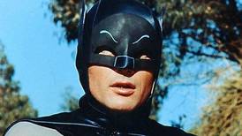 Los cinco mejores momentos de la serie televisiva 'Batman y Robin', con Adam West