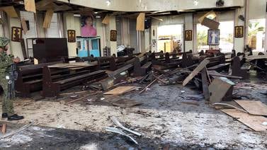 Atentado contra catedral en el sur de Filipinas deja 18 muertos