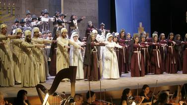  <em>Nabucco deleitó en su estreno</em> 