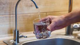 Una de cada 10 familias carece de agua potable en su casa