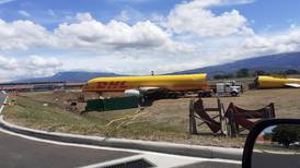 Descartados más cierres en el Juan Santamaría por retiro de avión accidentado de DHL