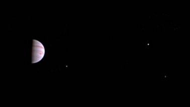 Sonda Juno envía la primera fotografía desde la órbita de Júpiter 