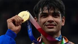India logra su primer oro olímpico en atletismo con Chopra en jabalina 