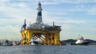 Shell suspenderá exploraciones petroleras   en el océano Ártico
