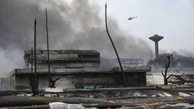 Incendio de tanques de petróleo en Cuba es declarado ‘controlado’ por los bomberos