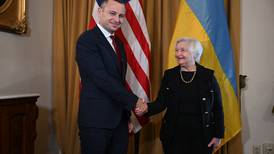 Estados Unidos pide a sus países aliados acelerar ayuda financiera para Ucrania