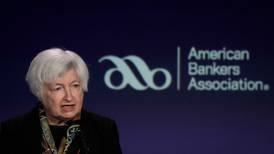 Crisis de la deuda ya estaría pasando factura a Estados Unidos, según secretaria del Tesoro