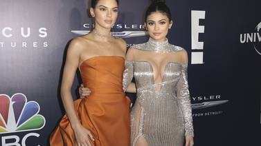 Kylie y Kendall Jenner retiran línea de camisetas tras protesta de artistas